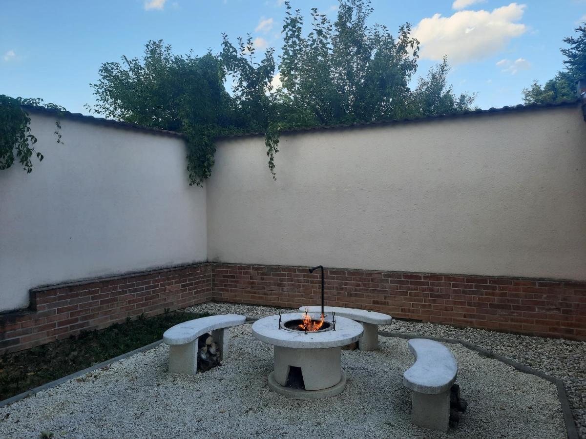 Lívia Apartman Hévíz Esterno foto